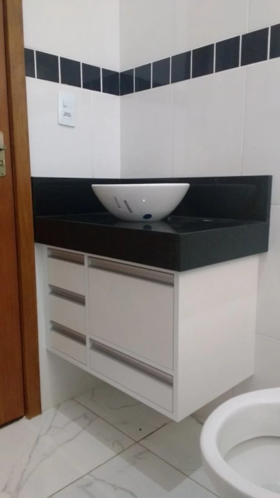 Foto 4: Banheiro — Du Art Marcenaria